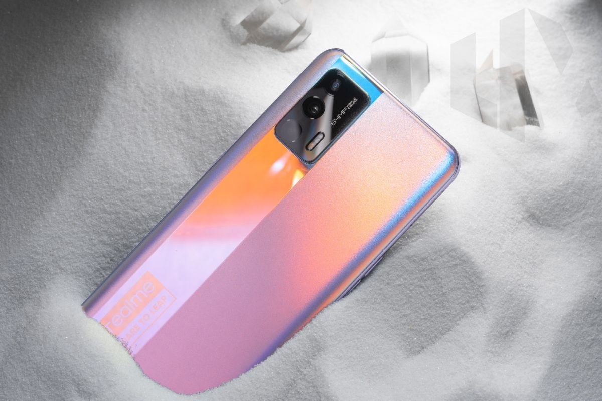 Realme could be working on Snapdragon 870-powered smartphone