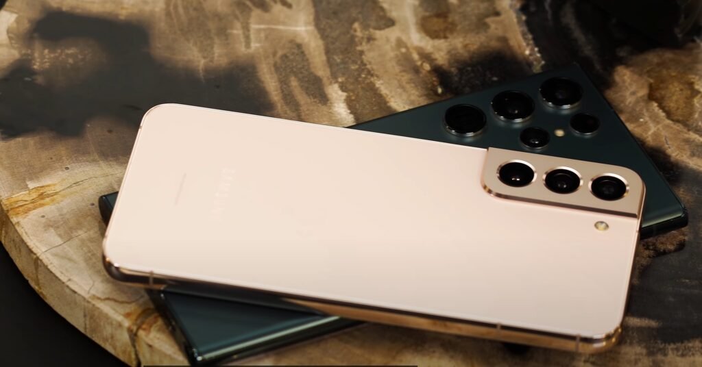 The pre-orders for Samsung Galaxy S22 and S22 Plus will begin on February 23 in India