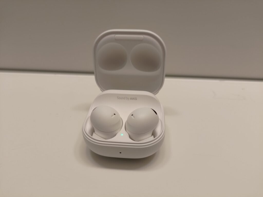 Samsung Galaxy Buds 2 Pro also gets Active Noise Cancellation (ANC) support along with Ambient Mode Samsung Galaxy Buds 2 Pro also gets Active Noise Cancellation (ANC) support along with Ambient Mode