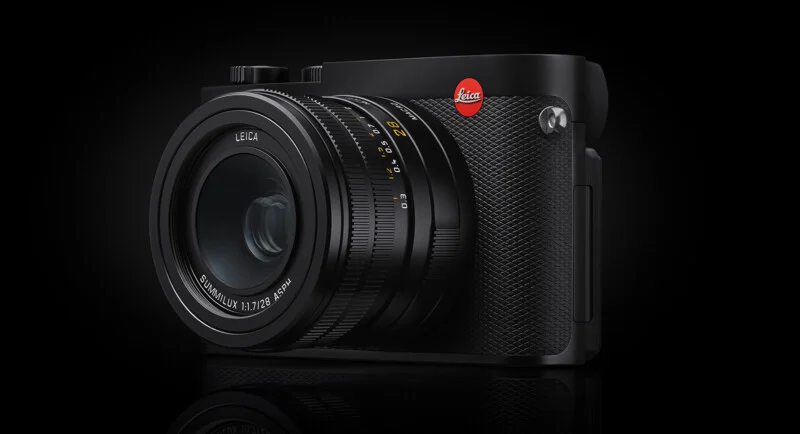This Full-frame camera comes with a 60-Megapixel BSI-CMOS sensor