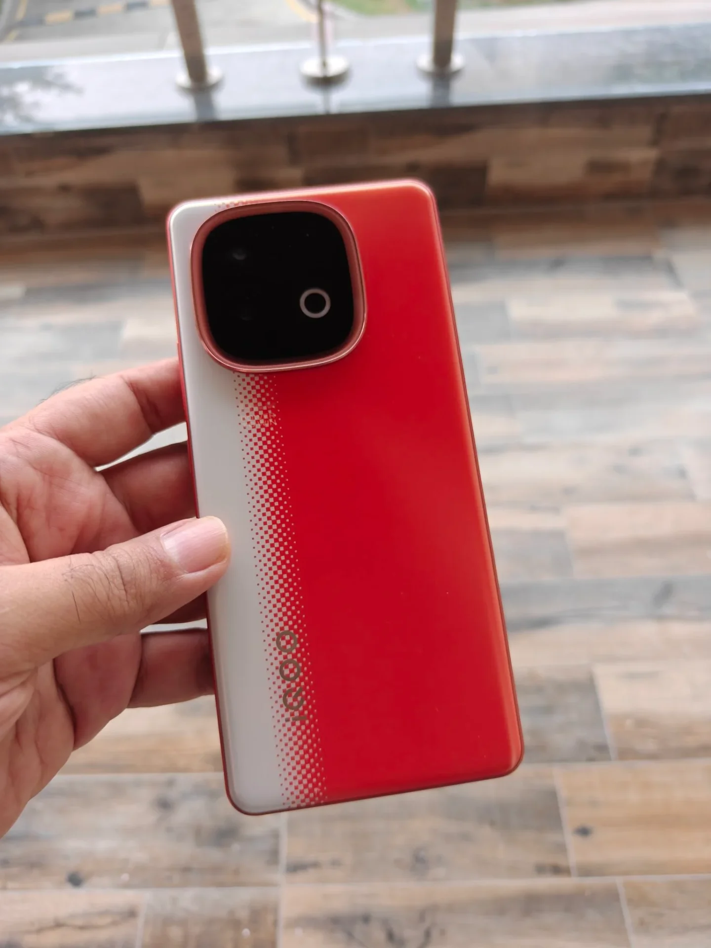 GtPjIX_a0AAqb3k iQOO Neo 10R vs OnePlus Nord CE5: This iQOO smartphone comes with slightly different specs over the OnePlus Nord CE 5 smartphone