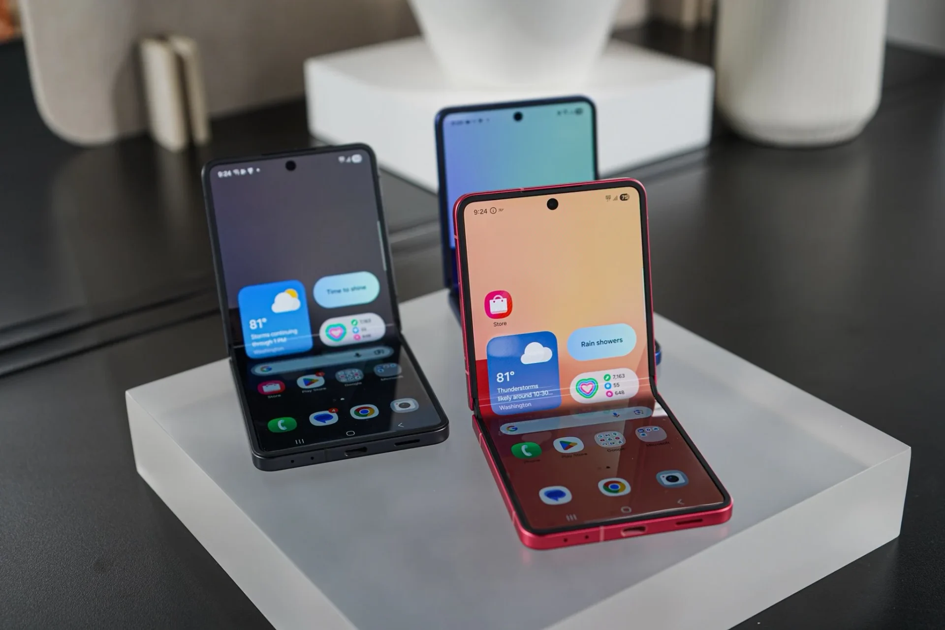 The Fan Edition is the most affordable smartphone in India under foldable segment