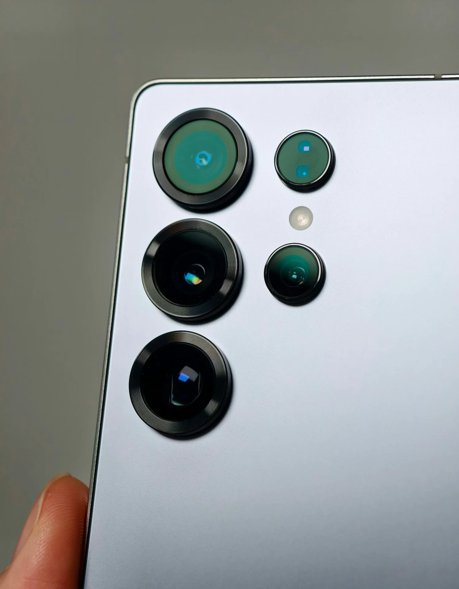GsqDjDYWUAAVYJM The Ultra variant to feature the Snapdragon 8 Elite 2 for Galaxy processor