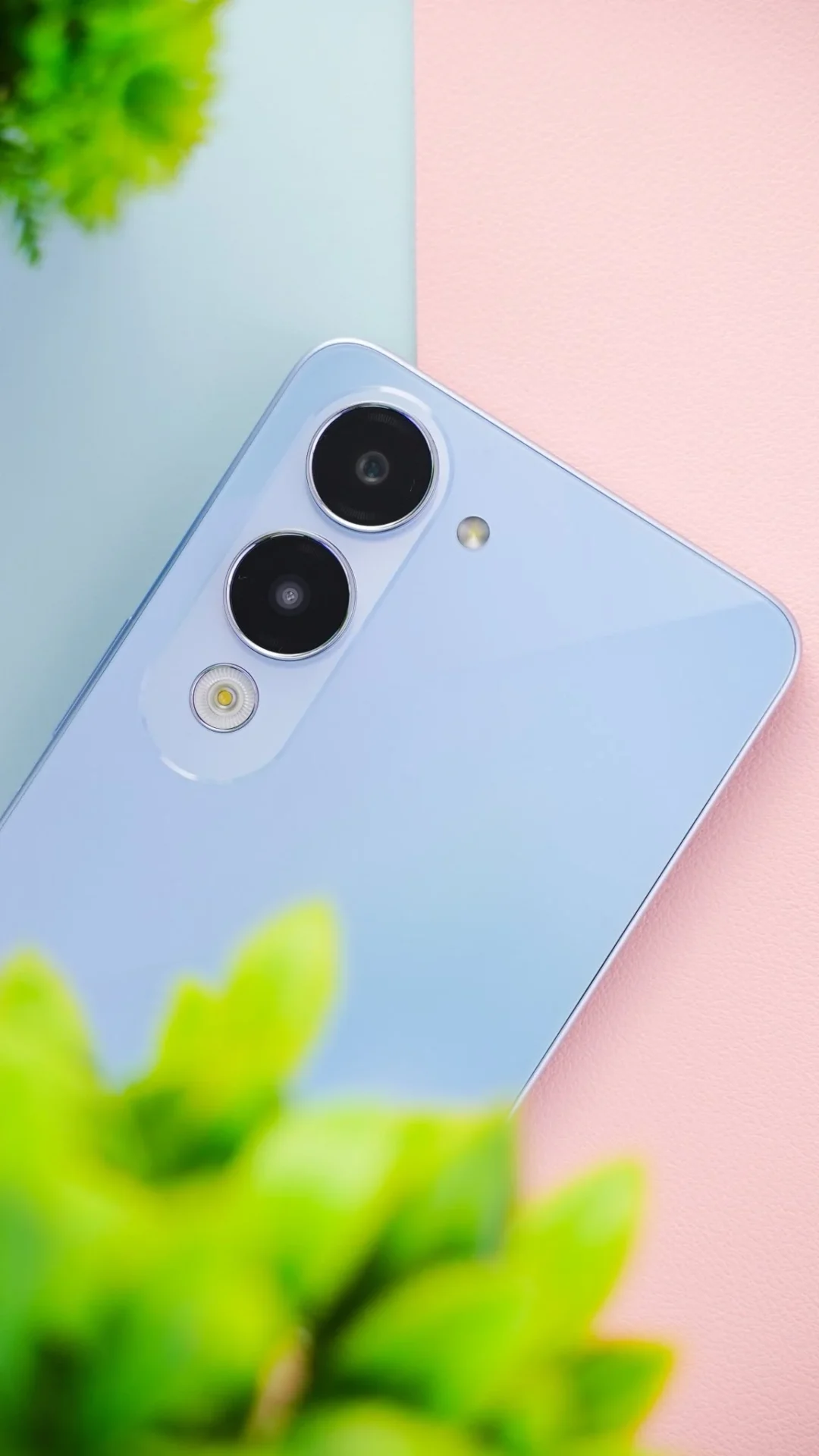 GttW199aQAMVUo6 50 MP dual rear camera setup on the iQOO Z series smartphone