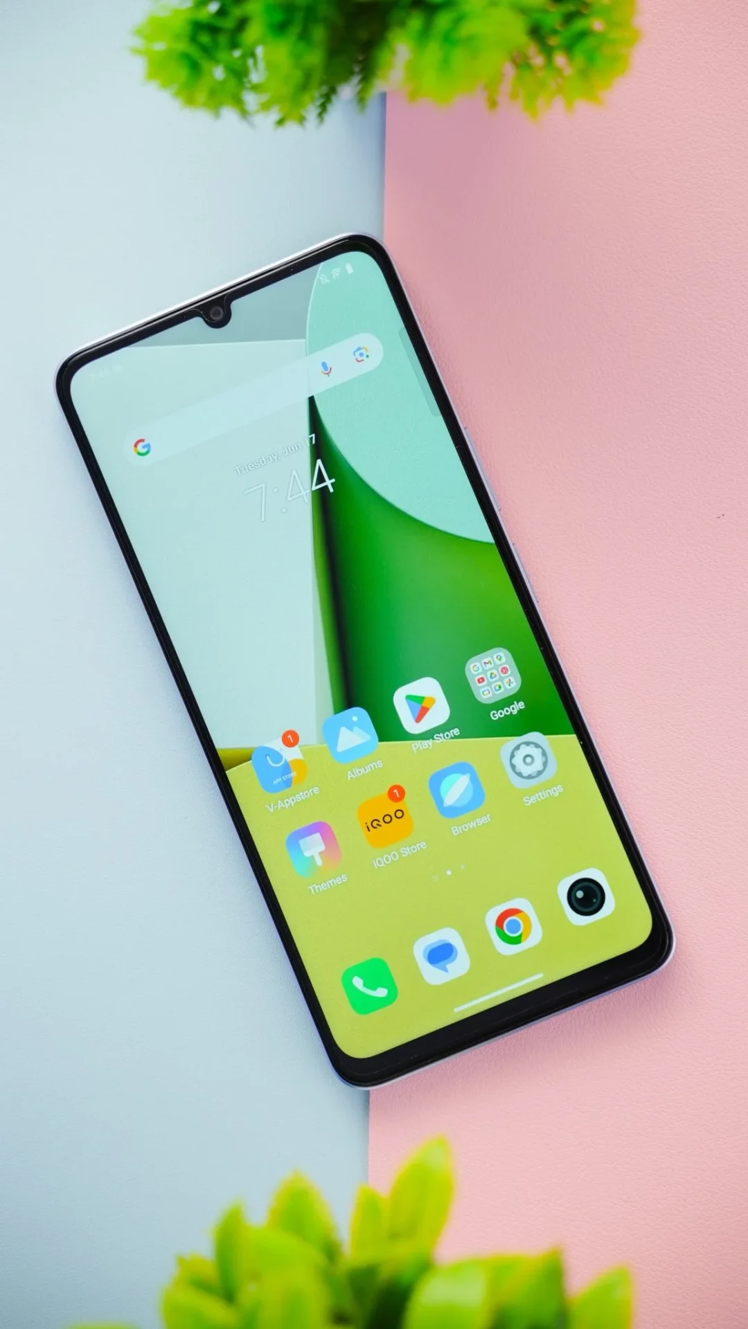 GttW19_akAAeq20 HD+ IPS LCD display on the budget segment smartphone