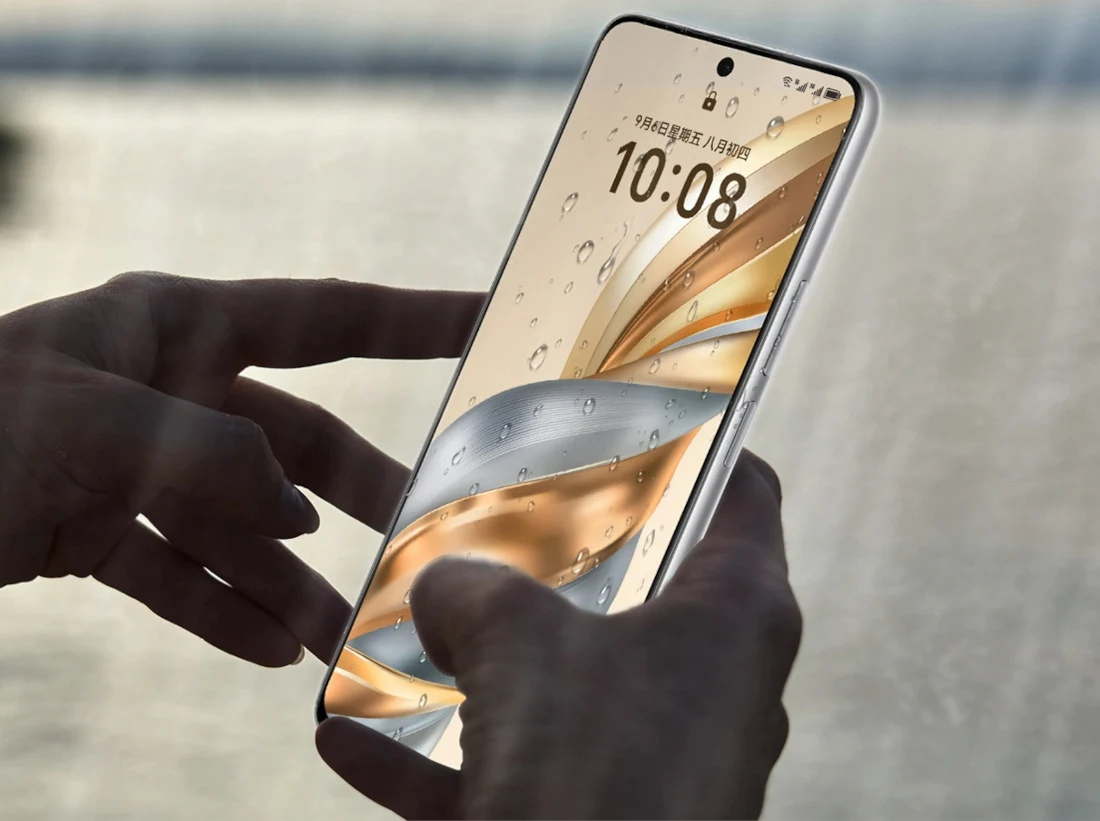 GvOGhUzW8AAUC9A This midrange smartphone gets 8,300mAh Lithium-ion polymer battery with 80W wired charging support