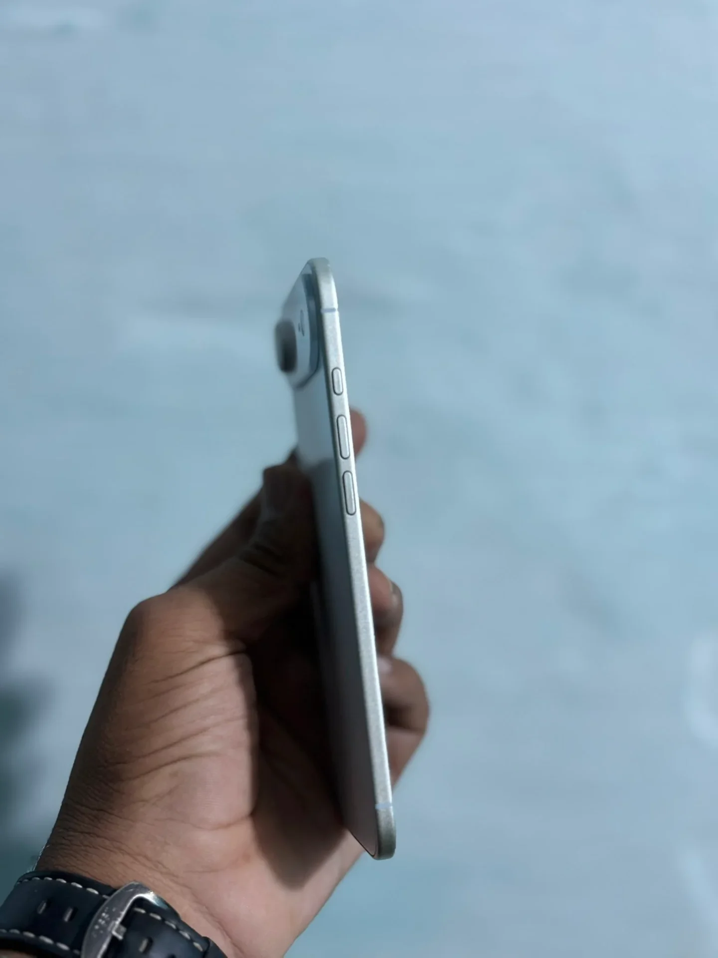GxAlStTbUAI8z2G Apple iPhone 17 Air thickness could be as low as 5.5mm