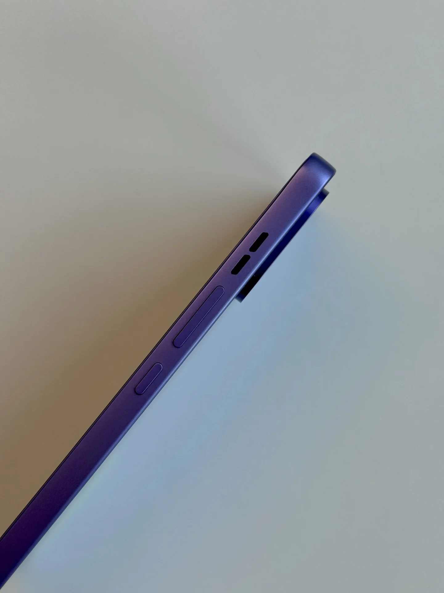 GxzVRkUbQAAiNBG Oppo Storm Engine fan outlet on the K13 Turbo Series smartphones