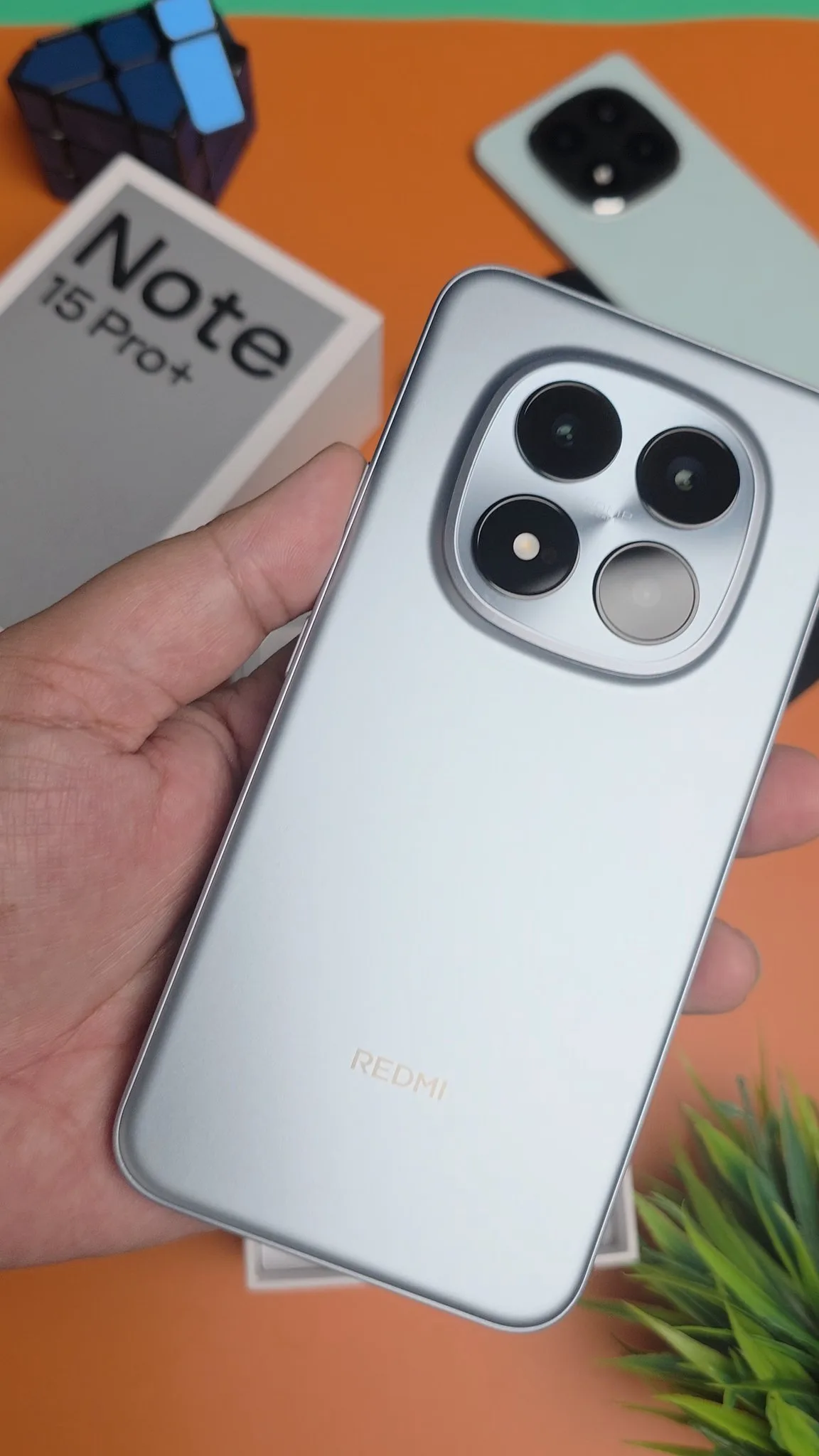 Gy-0mC2WEAECQto Redmi Note 15 Pro features a MediaTek Dimensity 7400 Ultra chipset
